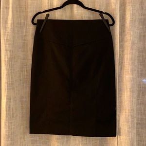 Black high-waisted pencil skirt with lace-up seam